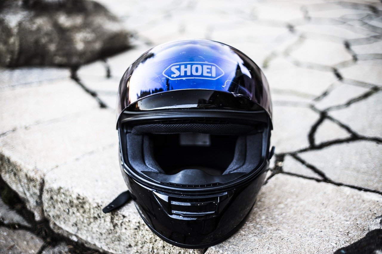 shoei motorbike helmet