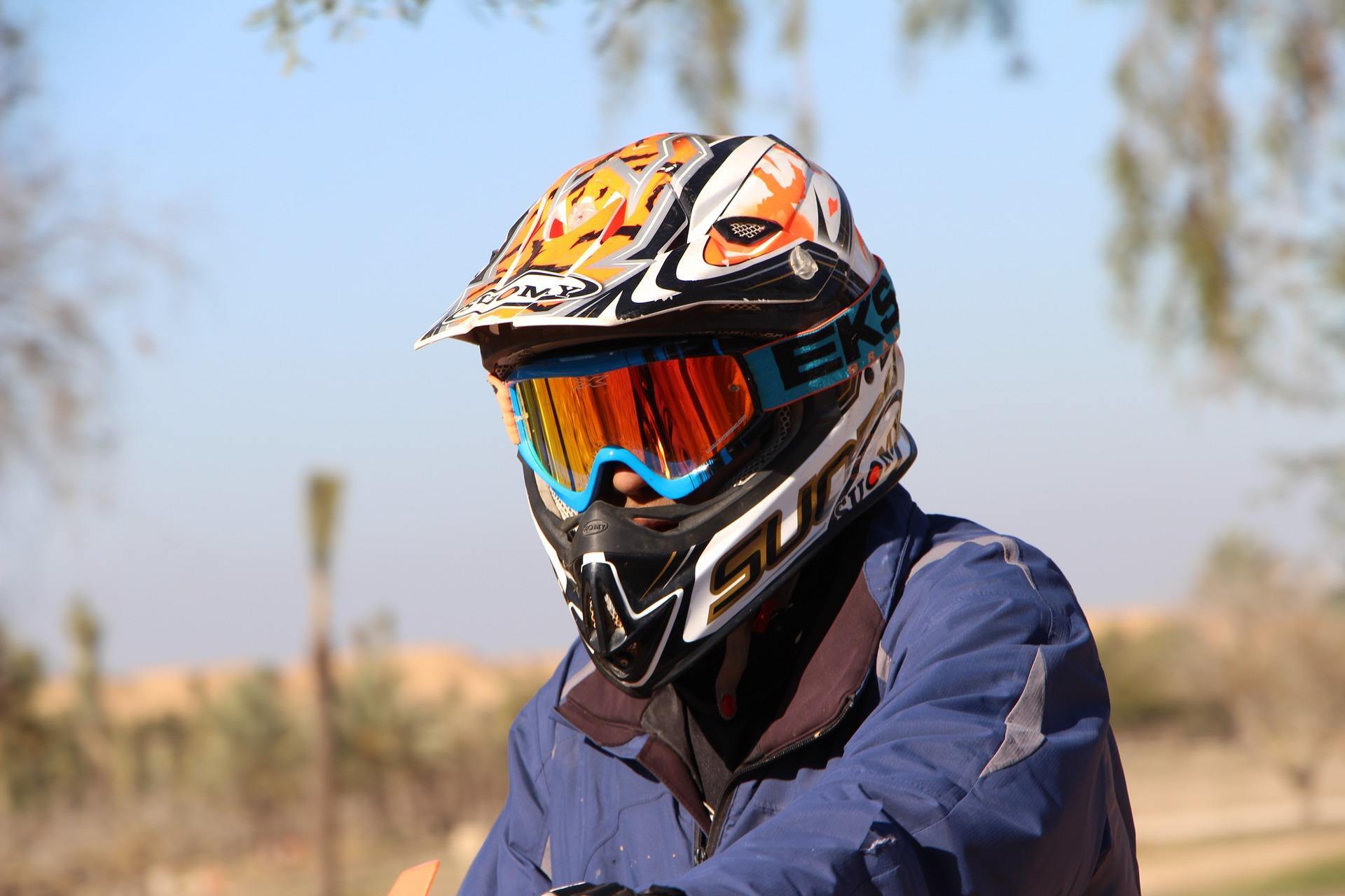 dirt bike helmet